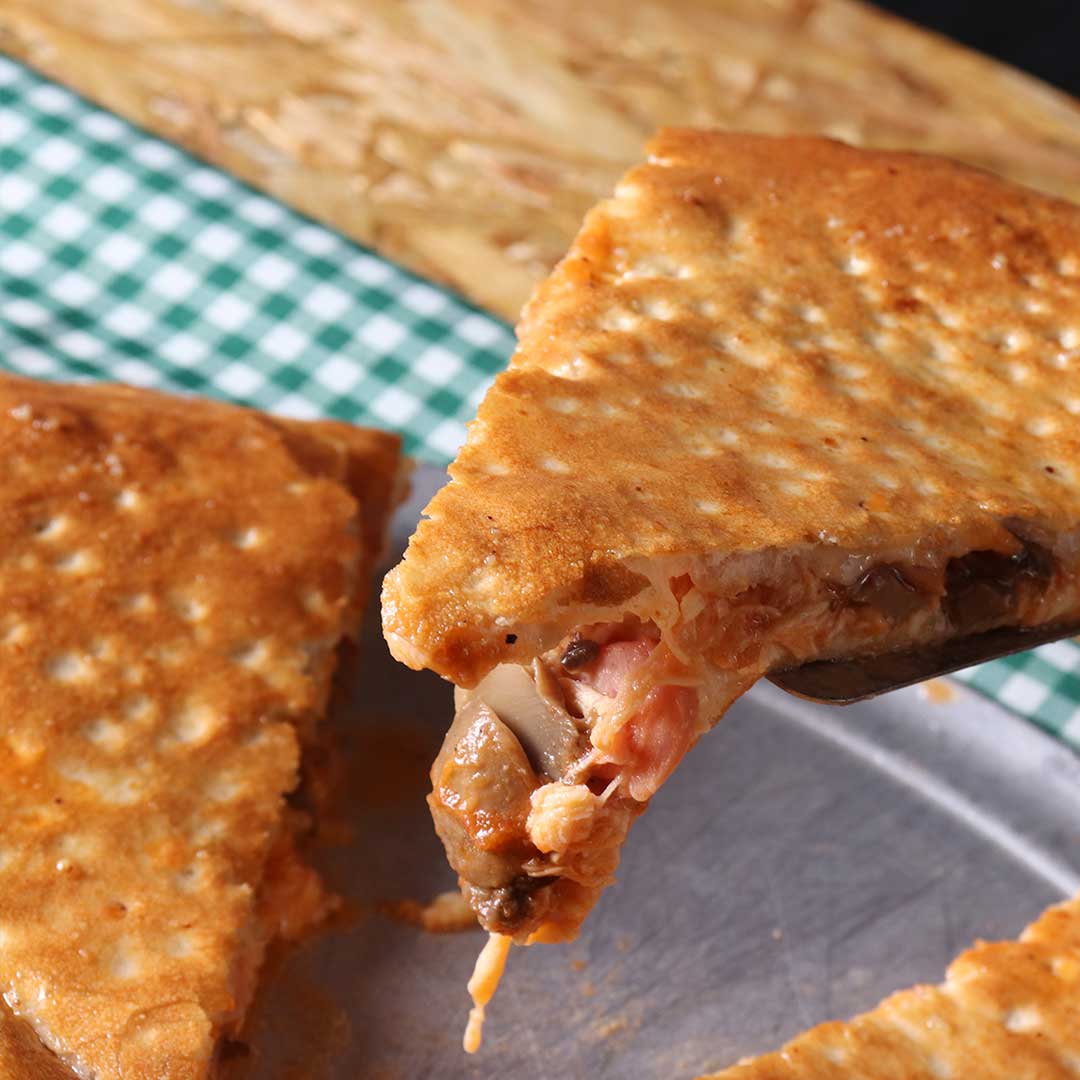 Pizza Estofada tradicional de carnes