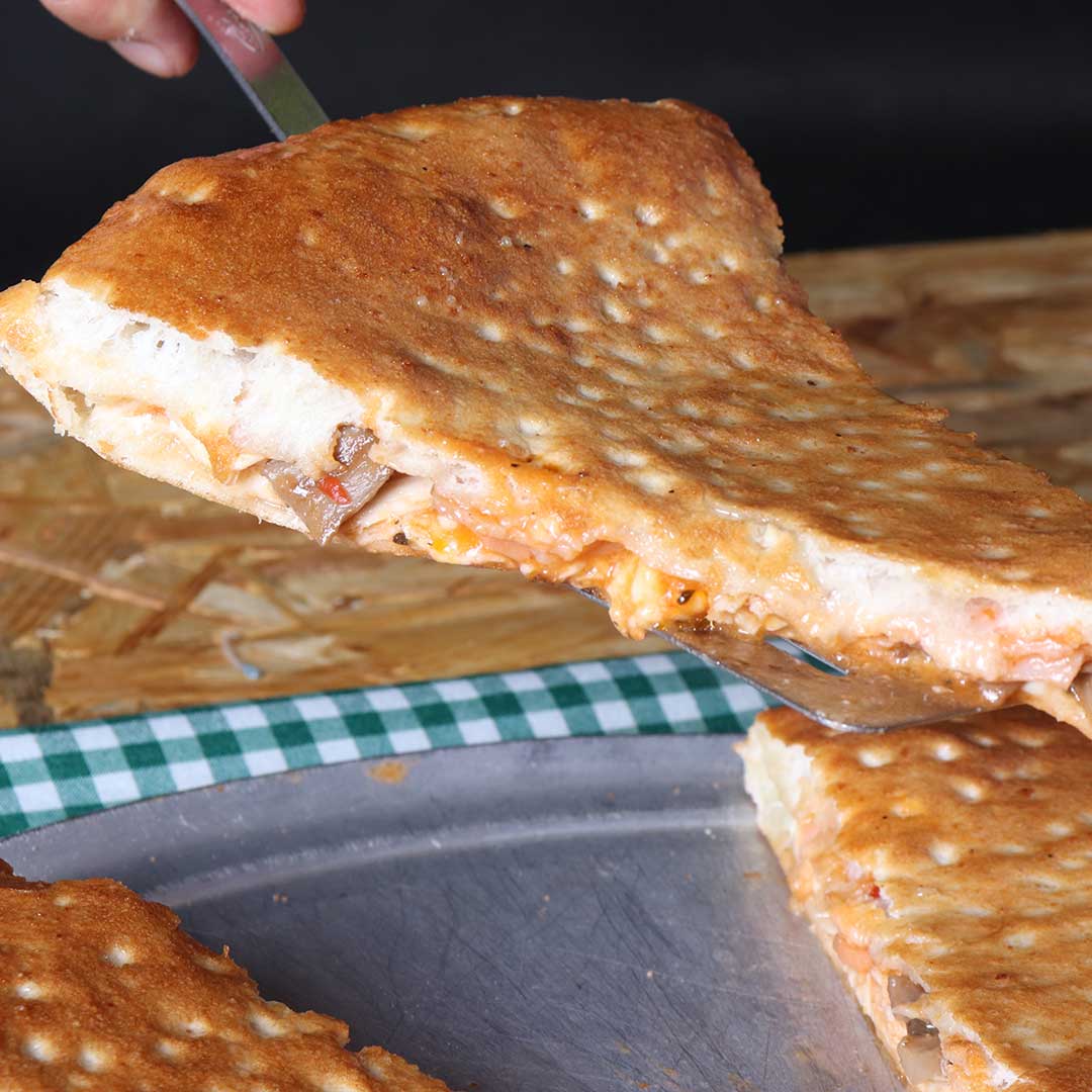 Pizza Estofada pollo con champiñones
